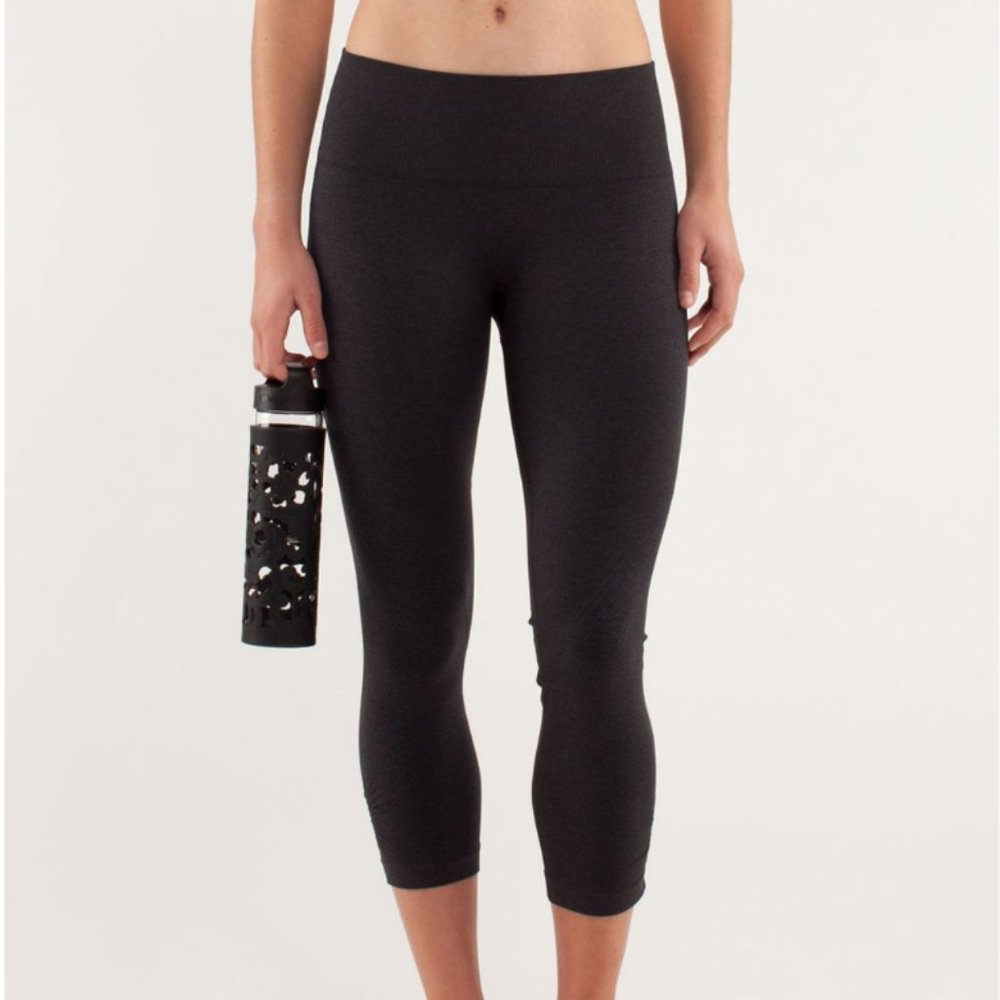 Lululemon | Ebb And Flow Crop Deep Coal Seamless